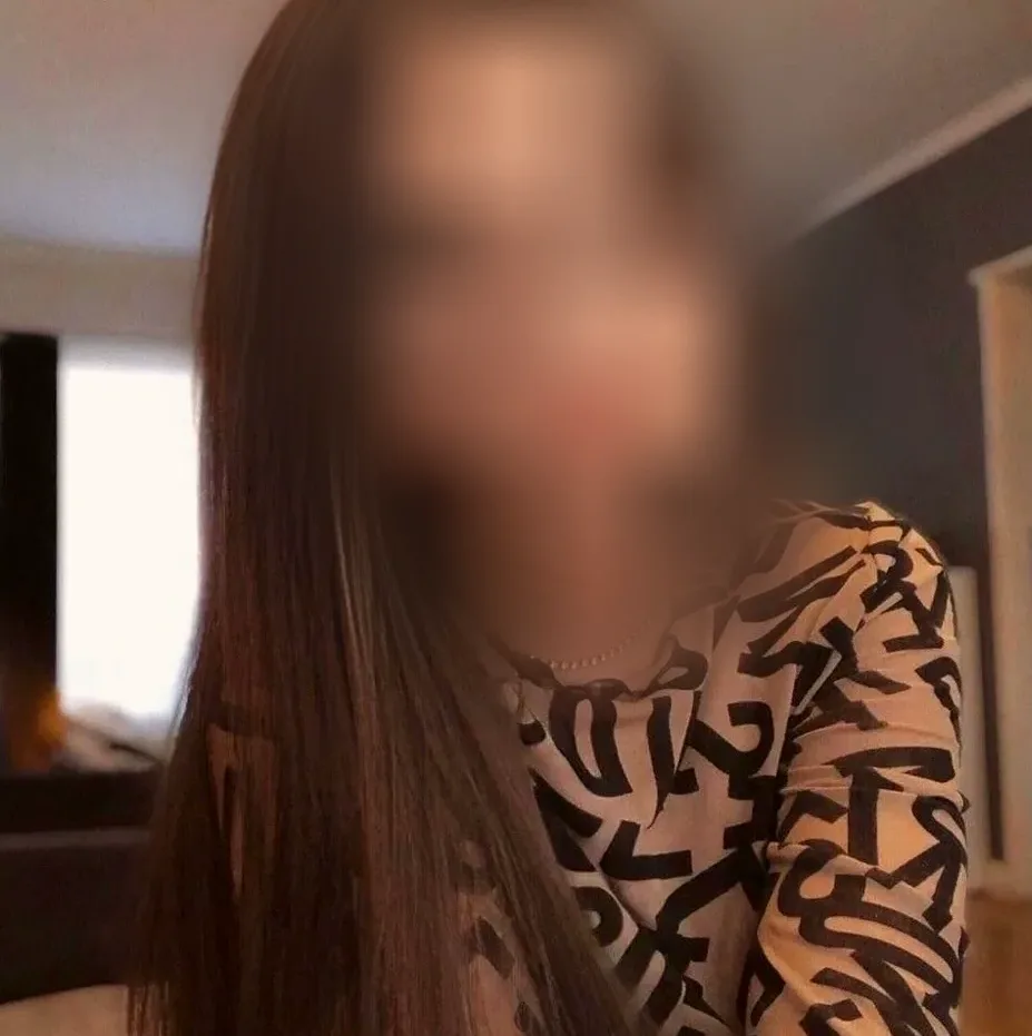 Charlotte, 21