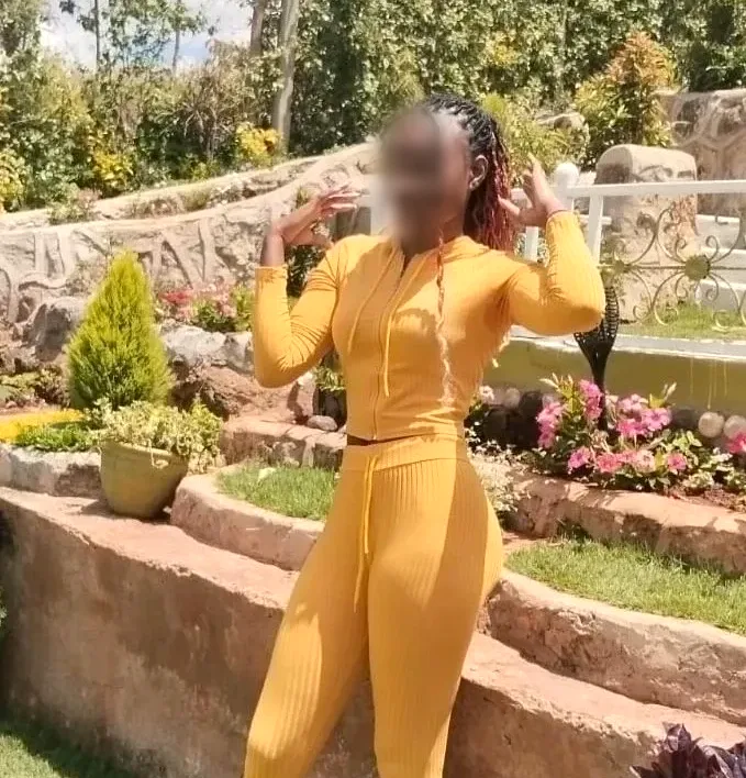 Emma, 26