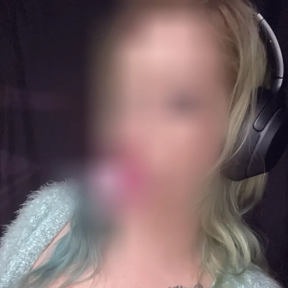Fatma, 35