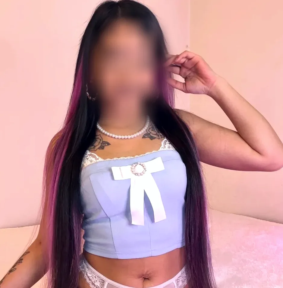 Leonie, 28