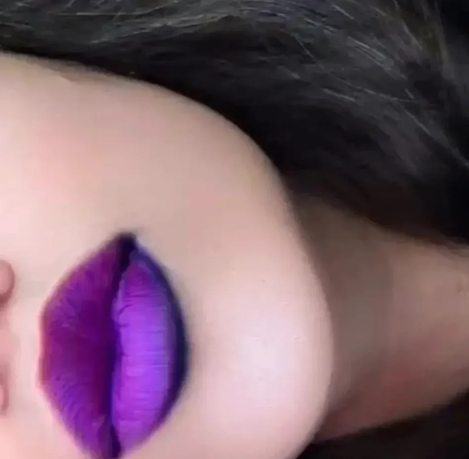 Mira, 26