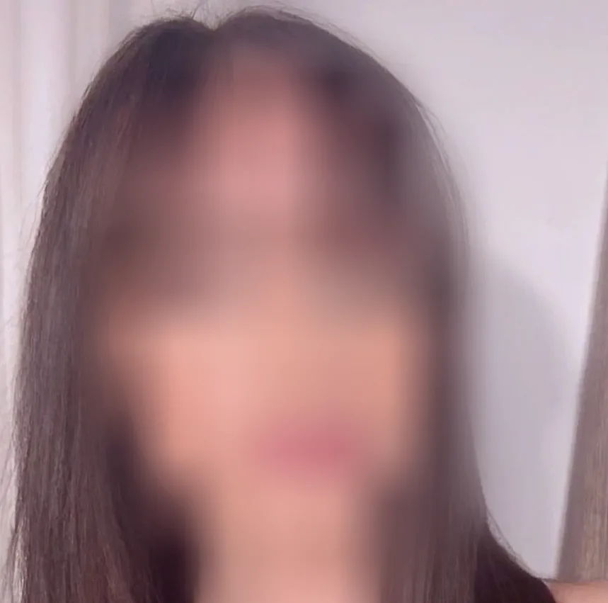 Nele, 23